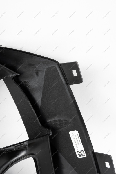 Облицовка ПТФ левая ( с отв. под парктроник) LADA Vesta SW Cross FL Lada