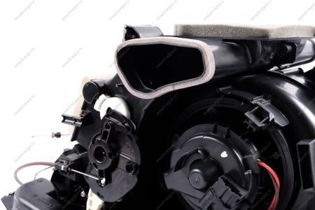 Отопитель с кондиционером в сборе (с механическим радиатором) LADA Vesta Lada