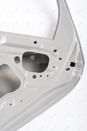 Дверь задняя правая Lada Vesta SW Cross (универсал) (катафорезный грунт) Lada