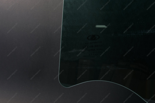 Стекло опускное задней левой двери (с усиленной тонировкой) (светопропускная способность 40%) LADA XRAY LADA