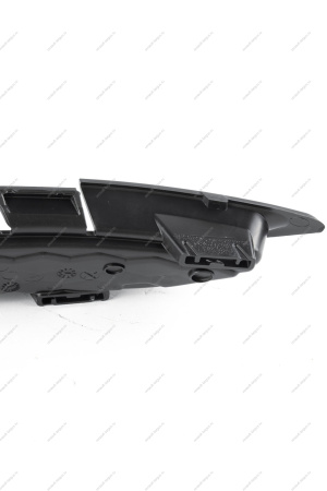 Крышка окна под заднюю буксирную проушину LADA Vesta FL Lada