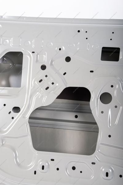 Дверь передняя левая (без отв под молдинг, с отв под личинку) LADA Largus (FL) NEW Lada