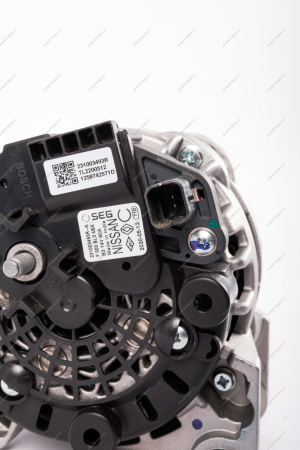 Генератор 90А двигат K7M/K4M LADA Largus Renault