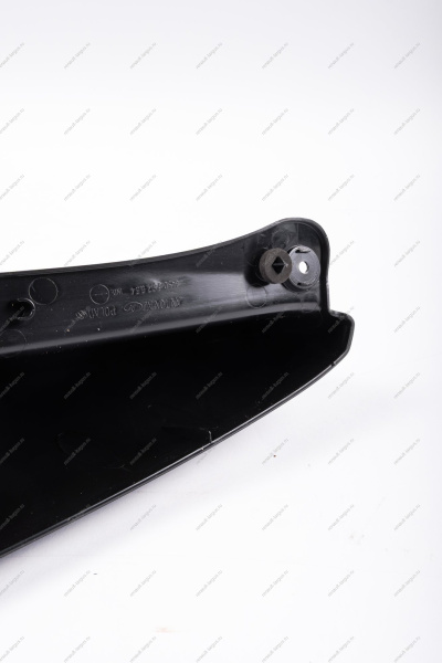 Накладка LADA Largus задней стойки левая (над задним фонарем)( Полад г. Тольятти) Lada