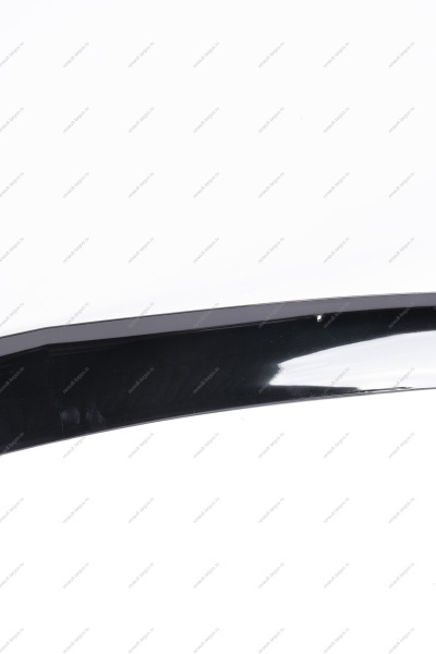 Спойлер на капот Voron Glass LADA Largus