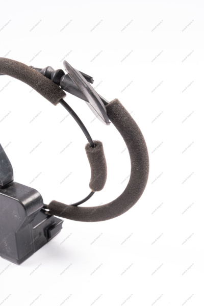 Замок передней двери правый LADA Vesta FL Lada