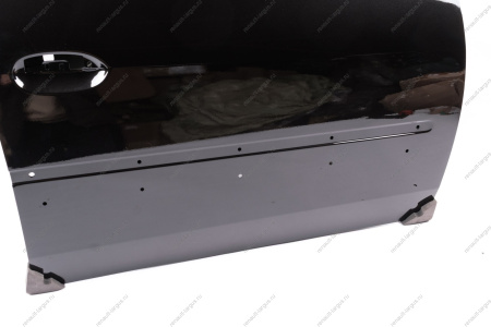 Дверь передняя правая (c отв. под молдинг ,без отверстия под личинку) в цвет 676 LADA Largus (FL) NEW Lada