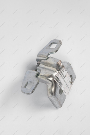 Петля двери RENAULT Logan 2014-/Vesta нижняя Renault