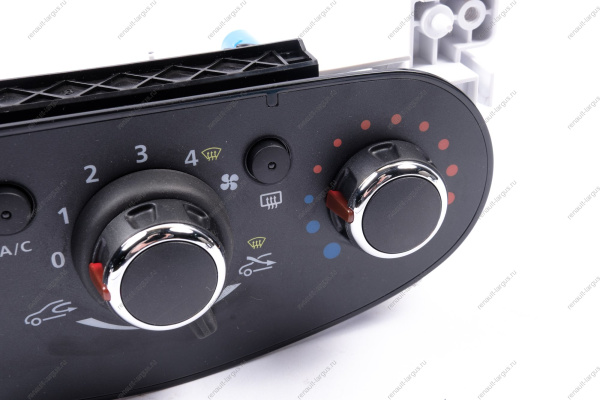 Панель управления вентиляцией и отоплением авто с кондиционером Renault