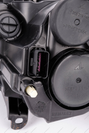 Фара правая (лампа H7) LADA Largus (FL) NEW Lada