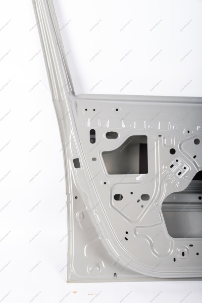 Дверь передняя левая (без отв под молдинг, с отв под личинку) LADA Largus (FL) NEW Lada