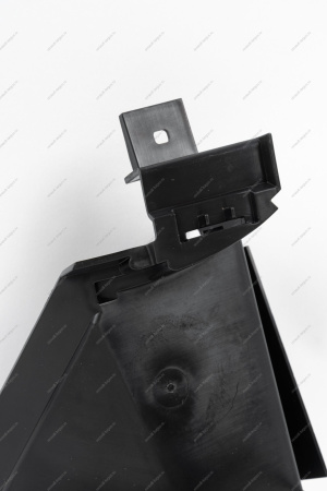 Щиток воздухонаправляющий нижний правый LADA Largus (FL) NEW Lada