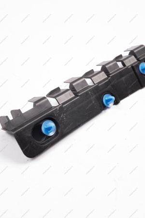 Кронштейн Lada LARGUS заднего бампера левый Renault