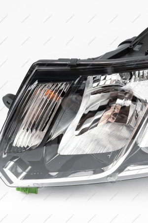 Фара левая RENAULT Logan/Рено Логан 2014- Renault