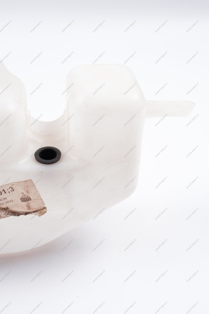 Бачок омывателя ветрового стекла с крышкой и уплотнителем в сборе LADA Vesta/Веста АвтоВАЗ