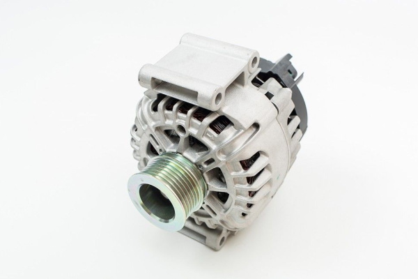 Генератор LADA Xray 120А (Valeo) Lada