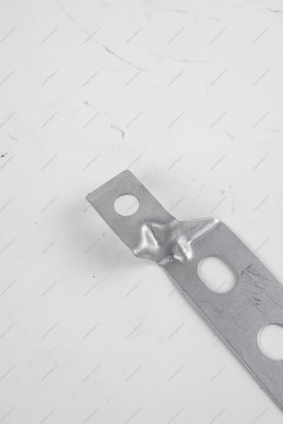 Кронштейн LADA Vesta крепления переднего крыла правый Lada