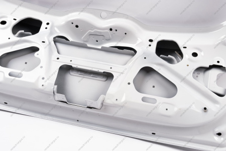 Дверь задка в цвет 221 Ледниковый (белый) LADA Vesta SW FL/ SW Cross FL (универсал) до 20.10.2023 Lada