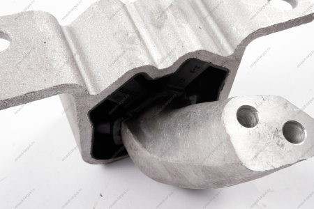 Опора правая подвески двигателя с кронштейном в сборе LADA XRAY DEQST