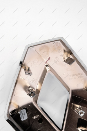 Эмблема RENAULT Logan 2014- решетки радиатора (Ромб) Renault