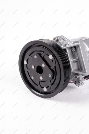 Компрессор Logan II кондиционера Renault