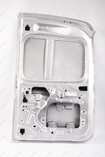 Дверь задка левая (глухая) LADA Largus/Лада Ларгус крашеная 691 Платина (Серебристый) с отв. под стекло очиститель GAMMA