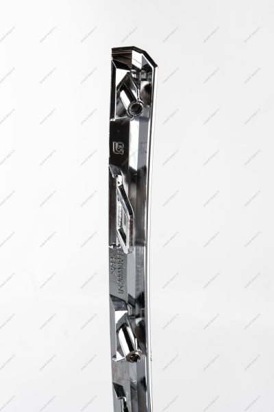 Молдинг переднего бампера верхний правый (хром) LADA Largus (FL) NEW Lada