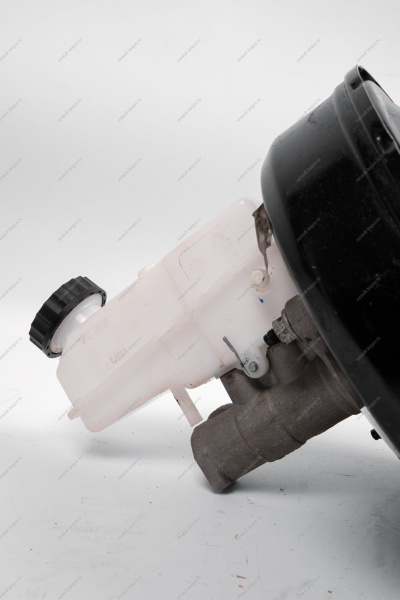 Усилитель вакуумный тормозов с главным цилиндром и бачком в сборе LADA Vesta Lada