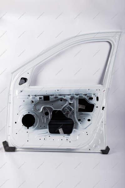 Дверь передняя правая LADA Largus/Лада Ларгус крашеная (с отв. под молдинг) 221 Ледниковый (Белый) Gamma