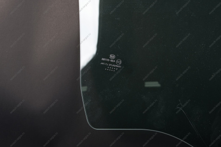 Стекло LADA Largus двери переднее левое Tinted тонир (AGC) Lada