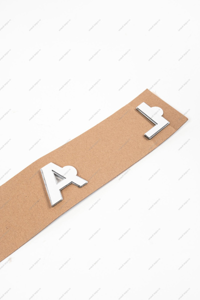 Орнамент крышки багажника ,LADA, LADA Largus/Largus(FL) с 22.02.2019 Renault