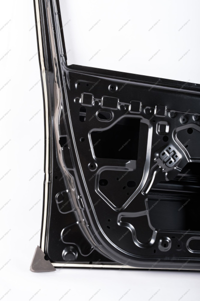 Дверь передняя левая (без отв. под молдинг) LADA Largus/RENAULT Logan 04-13 GAMMA