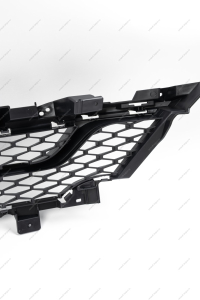 Решетка переднего бампера нижняя LADA Largus (FL) NEW Lada