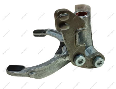 Вилка переключения 1-2 ой передачи LADA Vesta КПП BVI5 Lada