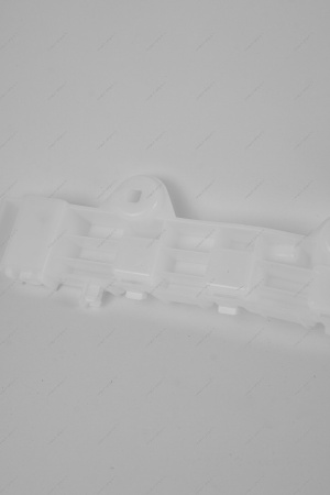 Кронштейн крепления переднего бампера левый (необходимы заклепки 2шт 7703072424/7705096011 LADA Largus (FL) NEW Lada