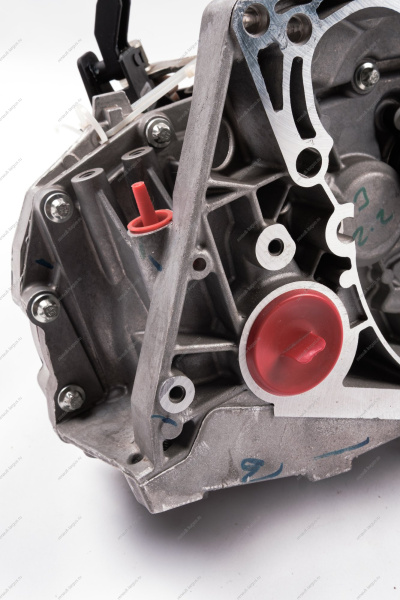 Коробка передач JR5-549 (BVM5-JR5/K4M,K7M) (тросовый привод) LADA Largus Renault