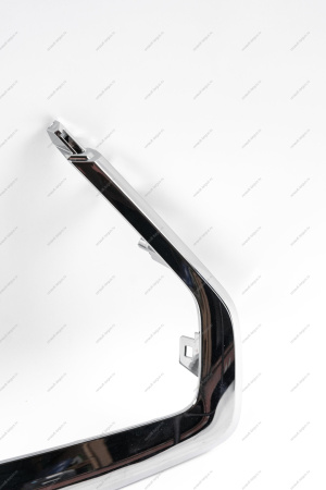 Молдинг LADA Vesta SW Cross FL переднего бампера нижний правый (хром Lada