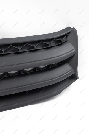 Решетка переднего бампера верхняя LADA Largus (FL) NEW Lada