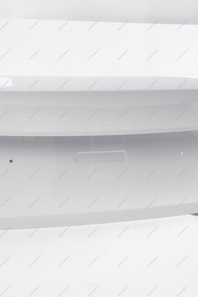 Крышка багажника в цвет 221 Ледниковый (белый) LADA Vesta NG (седан) Lada