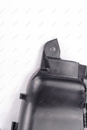 Щиток передней правой арки колеса боковой LADA Largus Renault