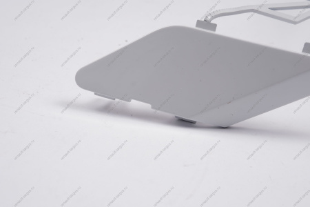 Крышка окна под переднюю буксирную проушину в цвет 221 Ледниковый (белый LADA Vesta FL Lada