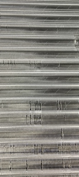 РОЗНИЦА Радиатор новый охлаждения LADA XRAY/Vesta/RENAULT Logan 2014- 214105731R Renault ( Замятие ламелей )