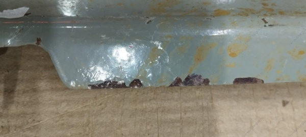 УЦЕНКА Стойка новая Lada Vesta рамки радиатора левая (катафорезный грунт)( Следы коррозии, местами сколы грунта ) Lada