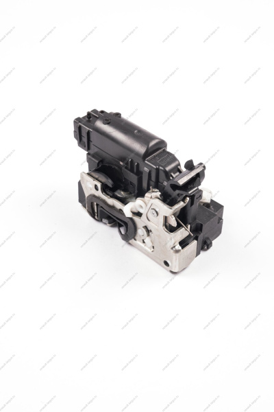 Замок двери LADA Largus/Лада Ларгус внутренний передний правый с эл. приводом Lada