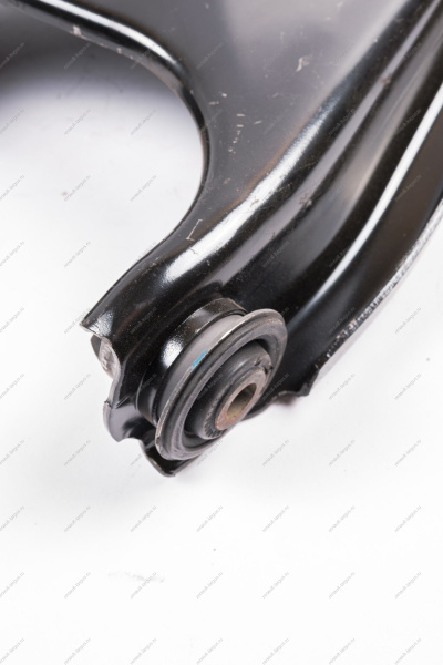 Рычаг RENAULT Logan 2014-/Lada Largus передний правый ( с боковой проточкой) Renault