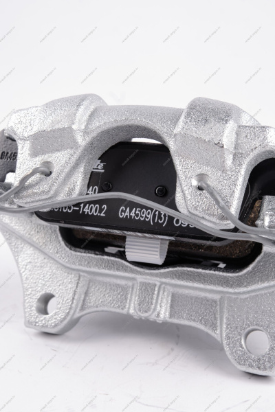 Суппорт передний правый (+2шт. тормозн. колодки 410602581R) Renault Logan II, Sandero II Renault