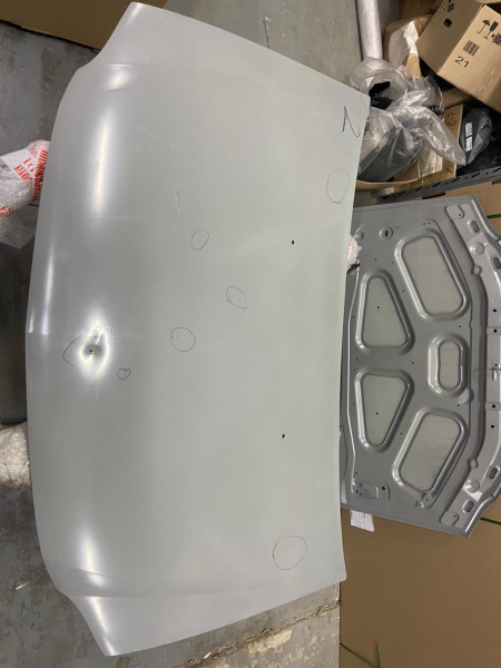 Капот LADA Largus/RENAULT Logan 04-13 (новый) уценка мелкие вмятины (катафорезный грунт) (без герметика) Lada