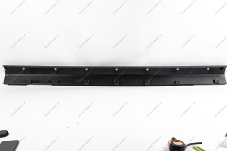 Облицовка LADA Largus Cross (FL) NEW порога правая с лентой Lada