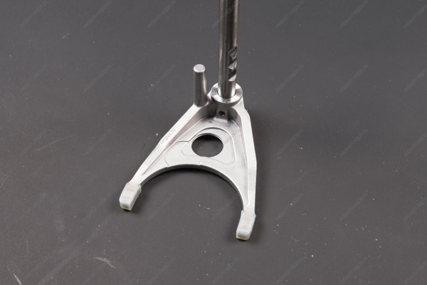 Шток LADA Largus переключения 5-ой передачи без вилки КПП-JR5 Renault