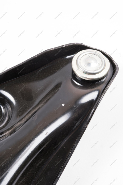 РЫЧАГ ПОДВЕСКИ ПЕРЕДНИЙ ПРАВЫЙ (с круговой проточкой) RENAULT Logan I (MOTRIO) RENAULT